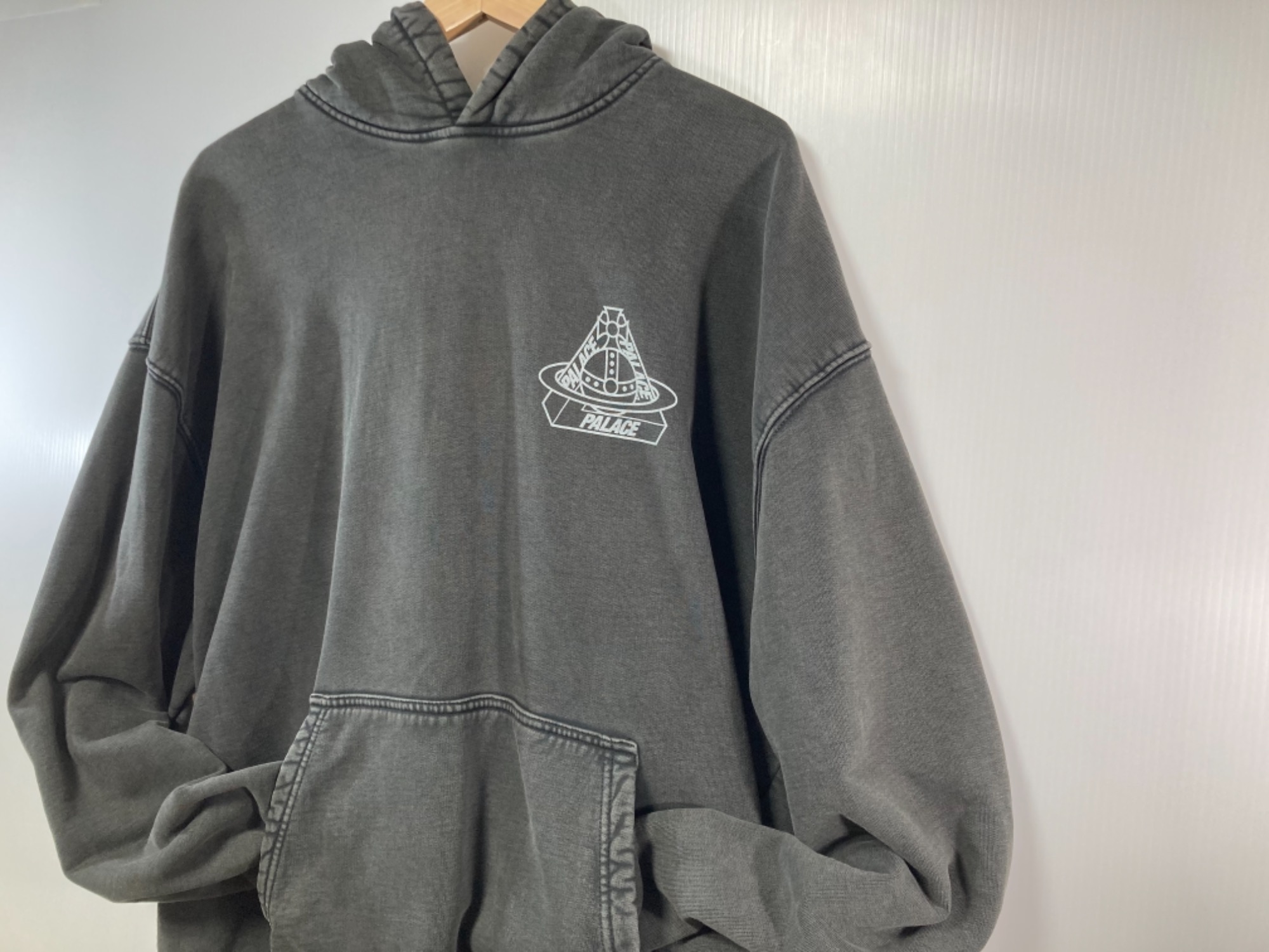 ヴィヴィアン パーカー Palace x Vivienne Westwood】 Hood Black - 24FW (Palace