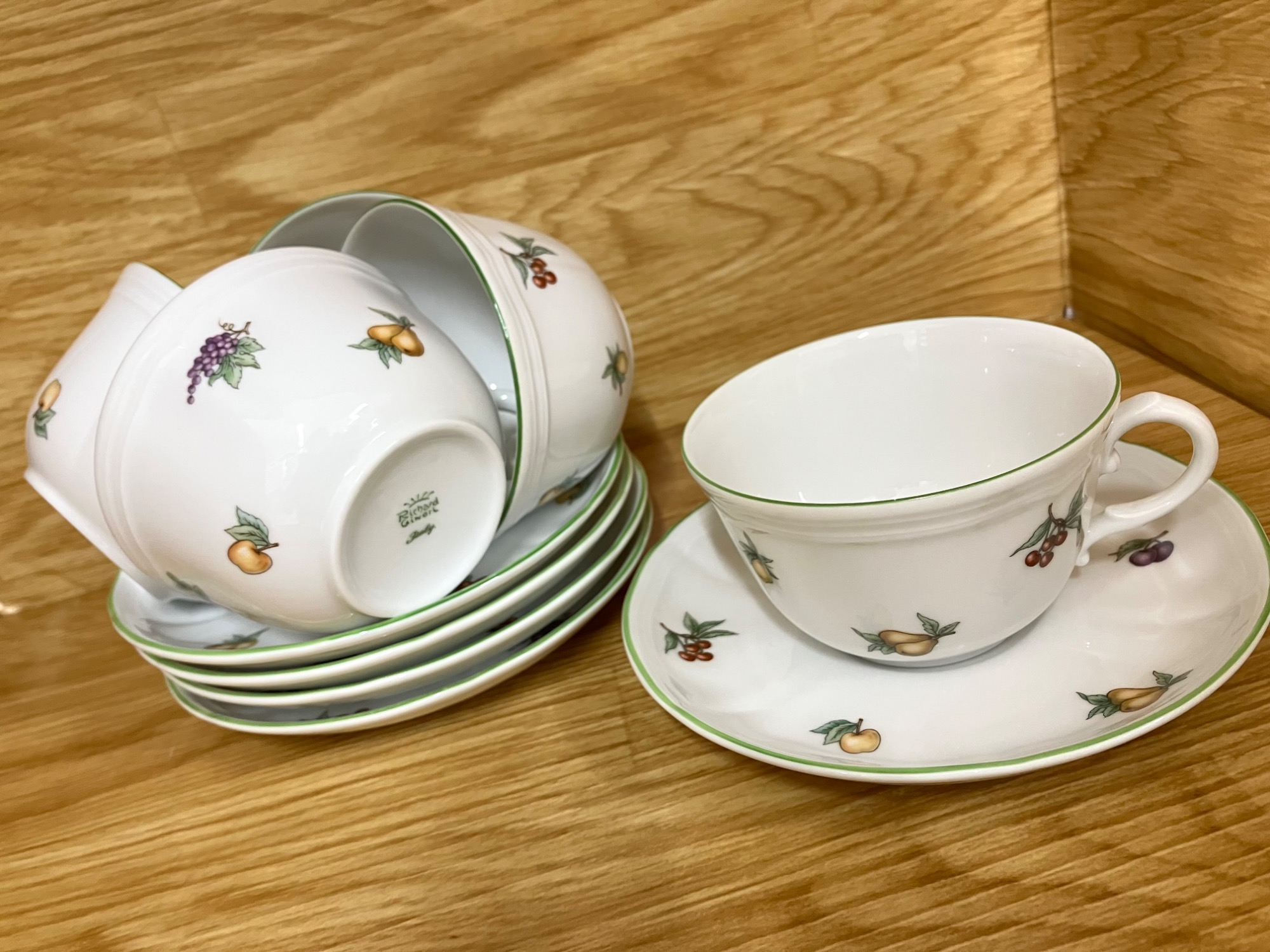 日常使いやお客様用にも♪【RICHARD GINORI”リチャードジノリ