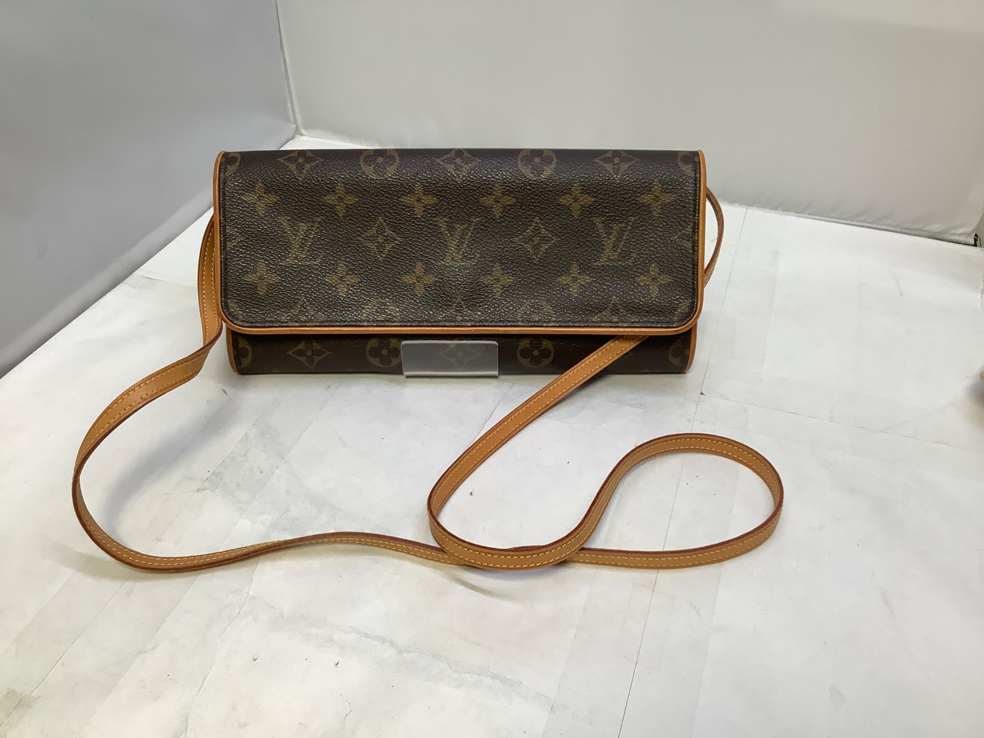LOUIS VUITTON ポシェットツインGM セット LOUIS VUITTON ポシェットツイン GM ショルダーバッグ