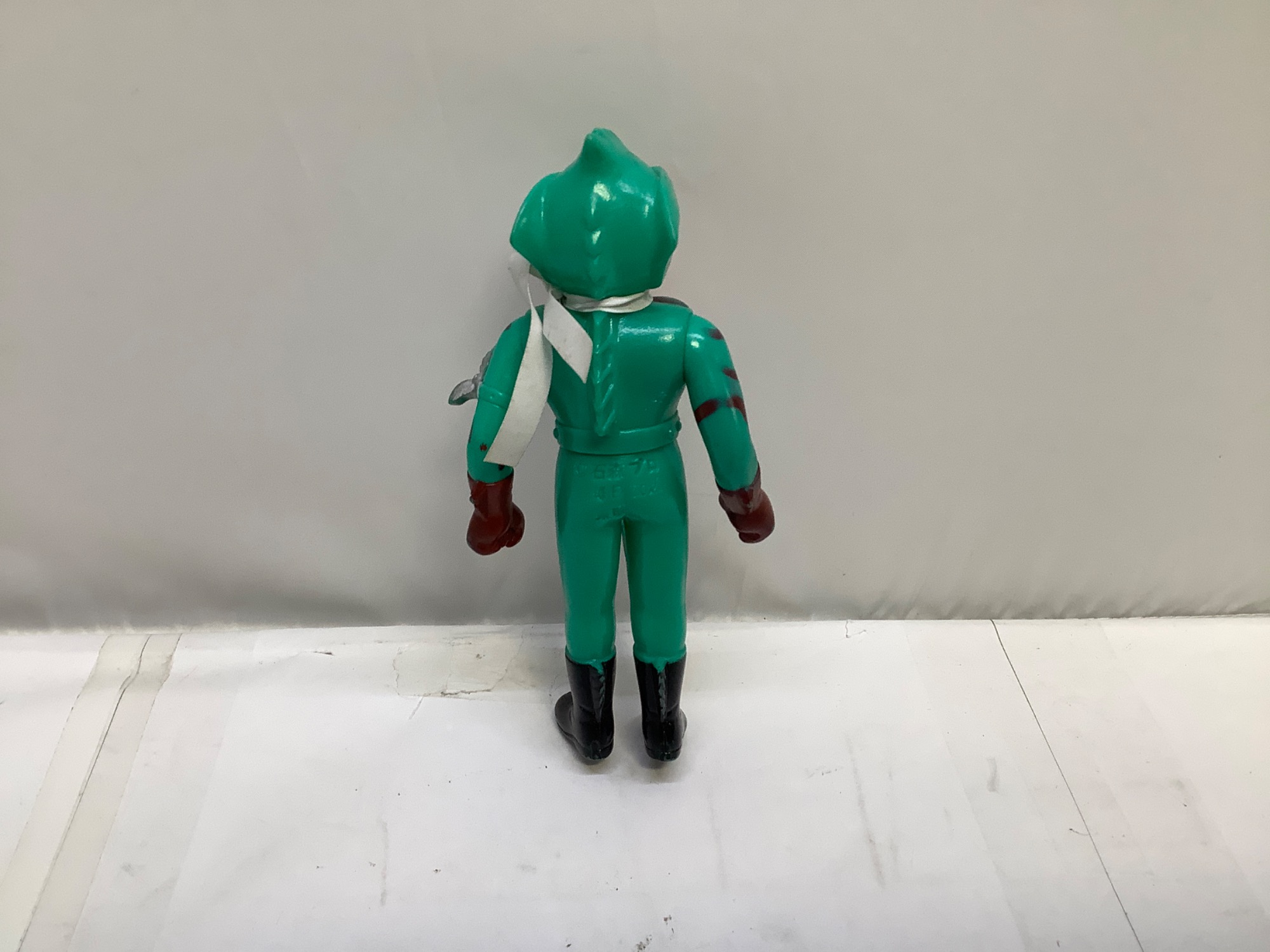 無版権　パチもの「仮面ライダーアマゾン」風の緑色の希少ソフビフィギュア 無版権 パチもの「仮面ライダーアマゾン」風の緑色の希少ソフビフィギュア