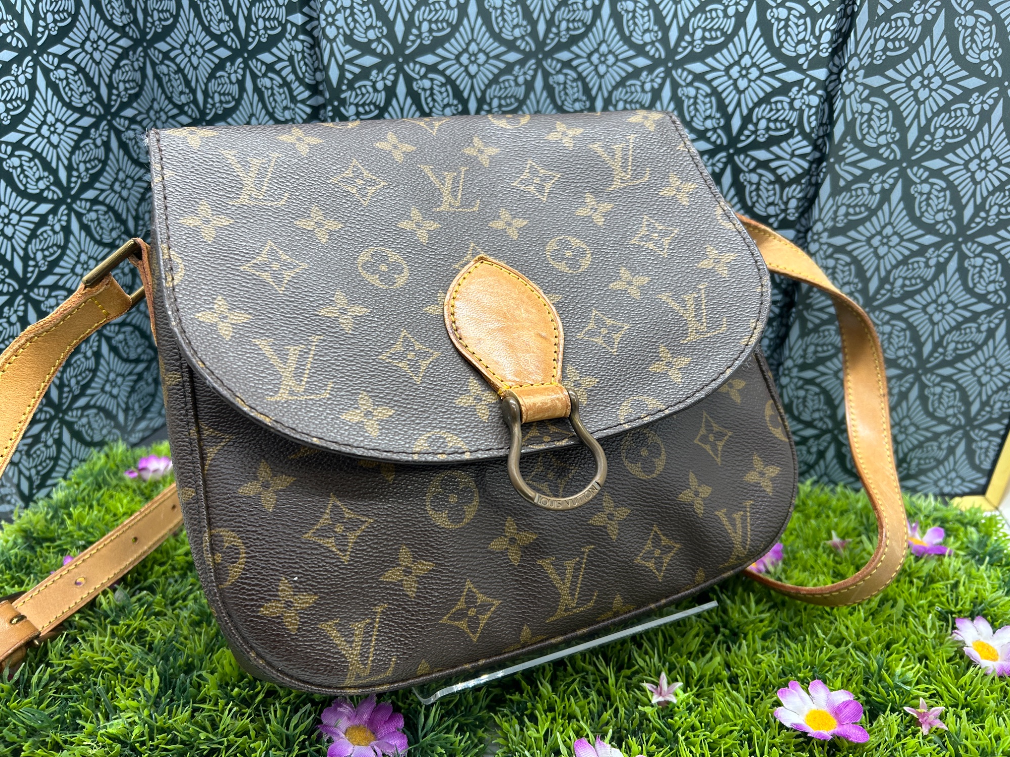 LOUIS VUITTON / ルイヴィトン】ショルダーバッグ｜世代を超えて愛さ