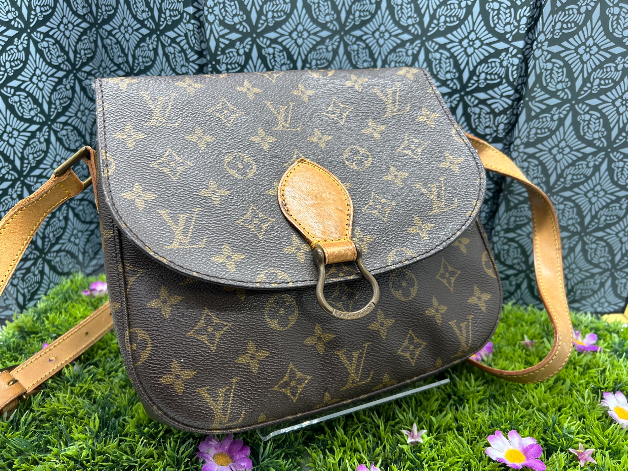 LOUIS VUITTON / ルイヴィトン】ショルダーバッグ｜世代を超えて愛さ