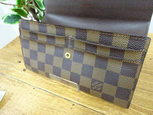 財布のルイヴィトン（LOUIS VUITTON）