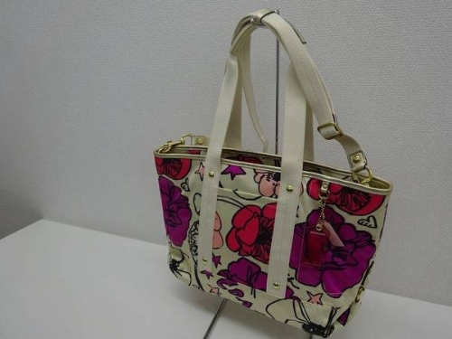 バッグのコーチ（COACH）