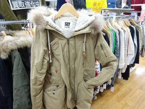 レディースファッションのコート