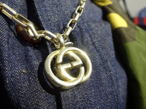 ブランド・ラグジュアリーのアクセサリー