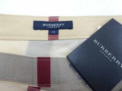 スカートのバーバリー（BURBERRY）