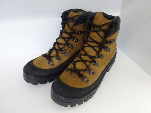 ブーツのDANNER