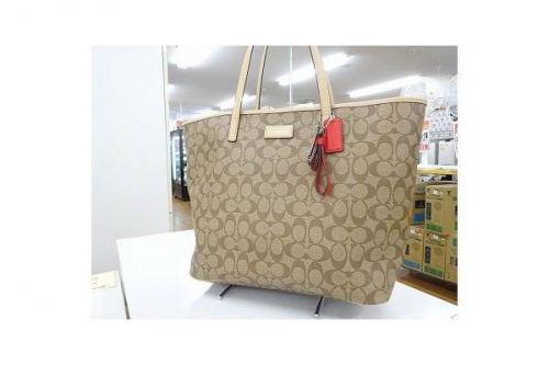 メンズファッションのビジネスアイテム