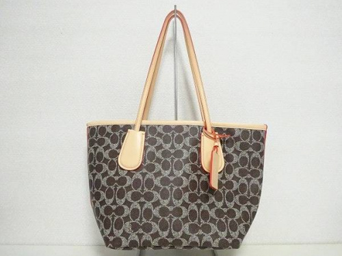 バッグのコーチ（COACH）