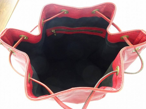 バッグのルイヴィトン（LOUIS VUITTON）