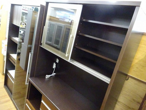 家具・インテリアの食器棚