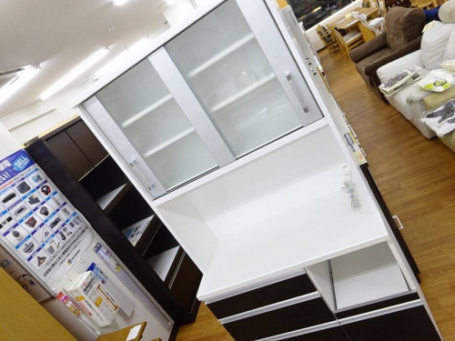 家具・インテリアの食器棚