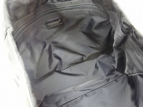 バッグのCHANEL