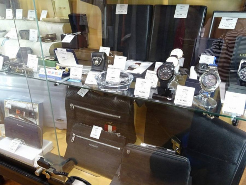 関西の大阪八尾店ブランド