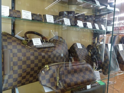 関西の大阪八尾店ブランド