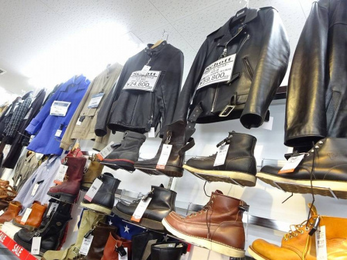 大阪八尾店ファッション