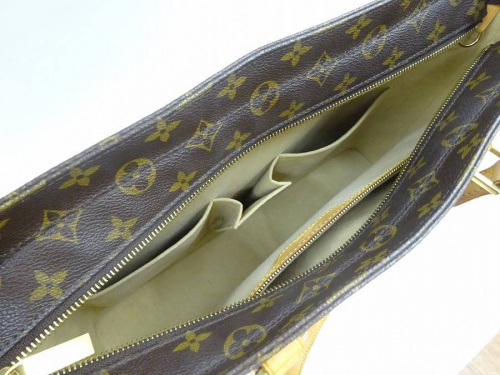 バッグのルイヴィトン（LOUIS VUITTON）
