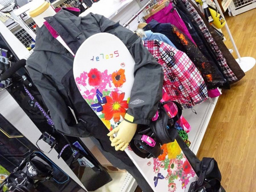 スポーツ用品のスノボー