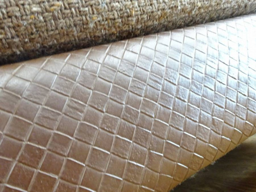 karimokuの大阪八尾店家具