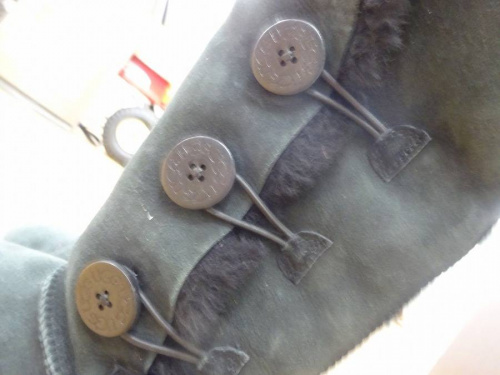 アグ（UGG）の関西