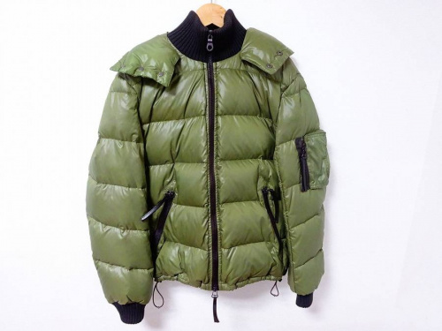 レディースファッションのダウンジャケット