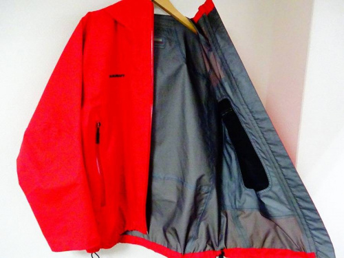 アウトドアのジャケット