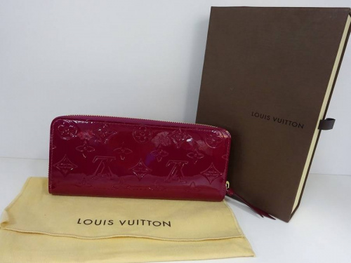 ポーチのルイヴィトン（LOUIS VUITTON）