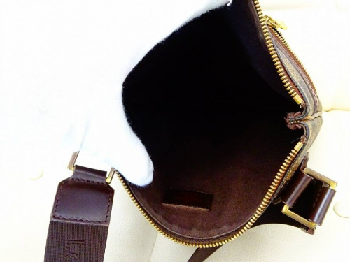 ショルダーバッグのルイヴィトン（LOUIS VUITTON）
