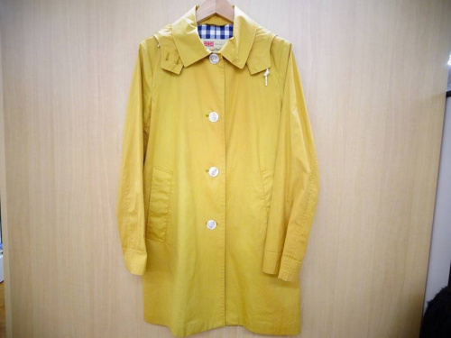 レディースファッションのジャケット