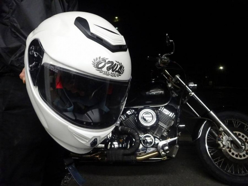 スポーツ用品のヘルメット