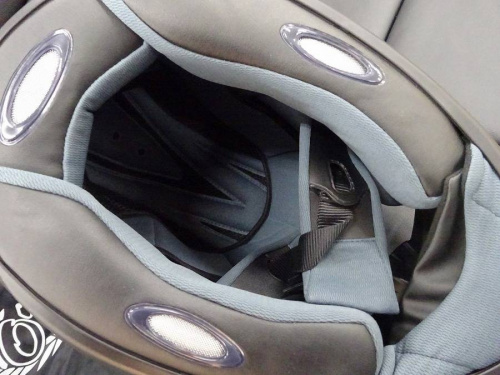 ヘルメットの関西