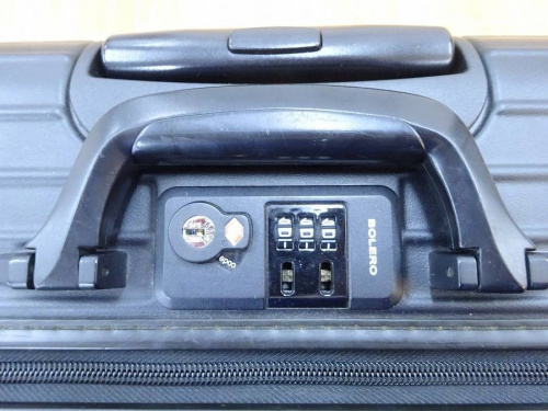 関西のRIMOWA