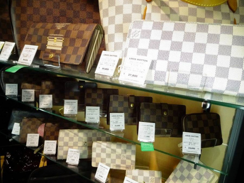 大阪八尾店ブランド