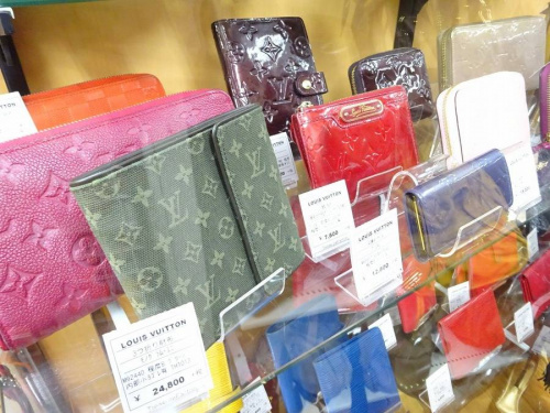 関西の大阪八尾店ブランド