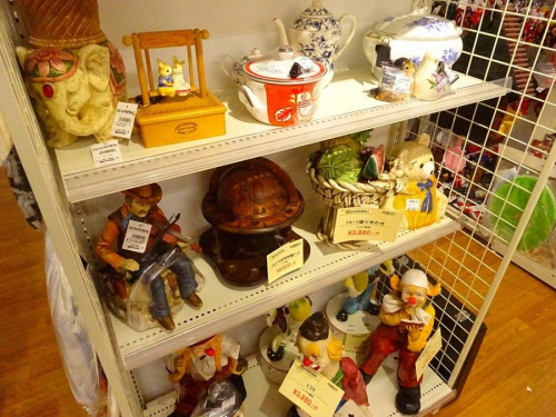 大阪八尾店のLLADRO
