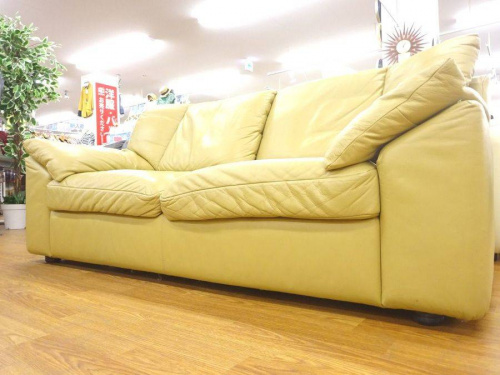 大阪八尾店家具