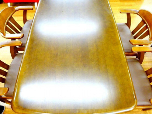 ダイニングの大塚家具