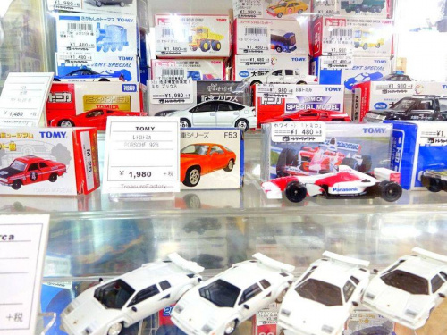大阪八尾店
