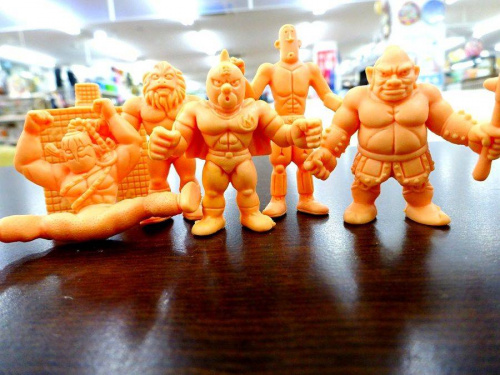 ファン垂涎の一品。キン消し超人全鑑入荷致しました！【八尾店