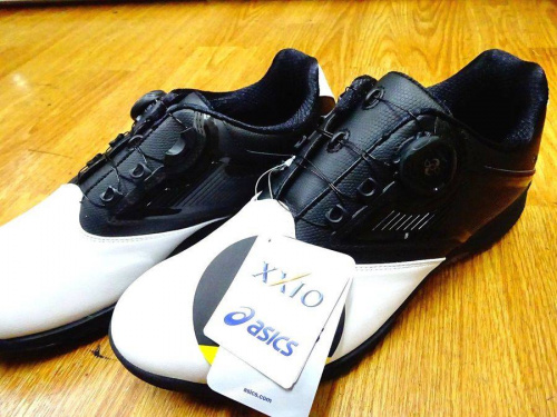 ゴルフのasics