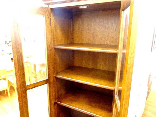 蝦夷民芸の書棚