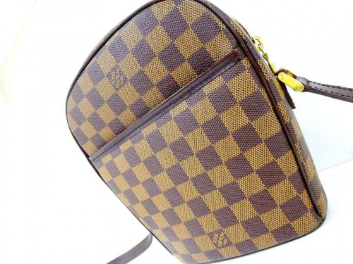 ブランド・ラグジュアリーのポシェット