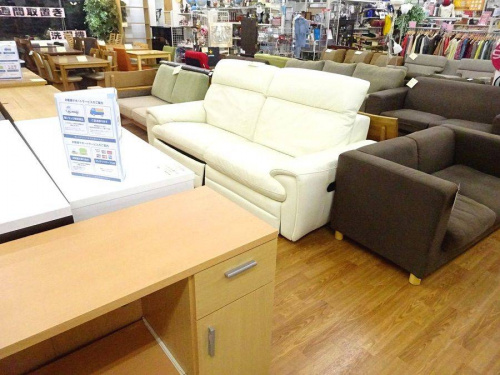 大阪八尾店家具