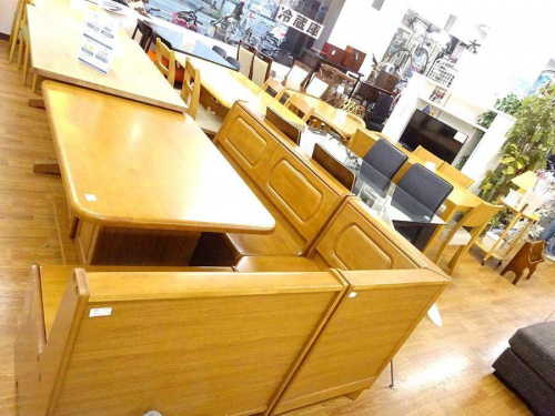 大阪八尾店家具