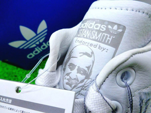 メンズファッションのAdidas スニーカー