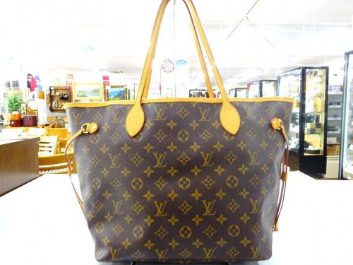 ¥ë¥¤¥ô¥£¥È¥ó¡ÊLOUIS VUITTON¡Ë¤ÎÂçºå¡¡Ãæ¸Å¡¡¥ô¥£¥È¥ó