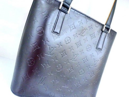 ブランド・ラグジュアリーのルイヴィトン(LOUIS VUITTON)