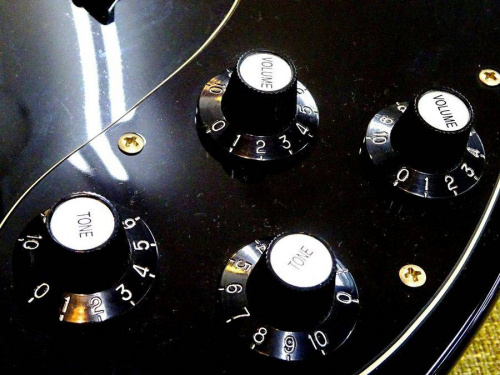 関西の大阪八尾店楽器