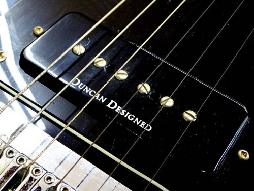 大阪八尾店楽器